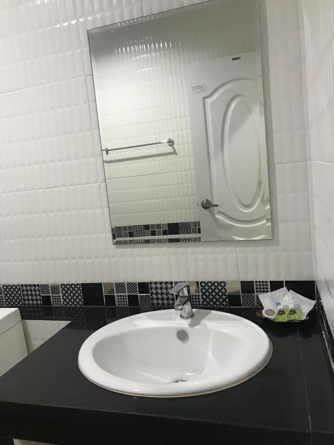 Ttt Hotel Hat Yai Ngoại thất bức ảnh